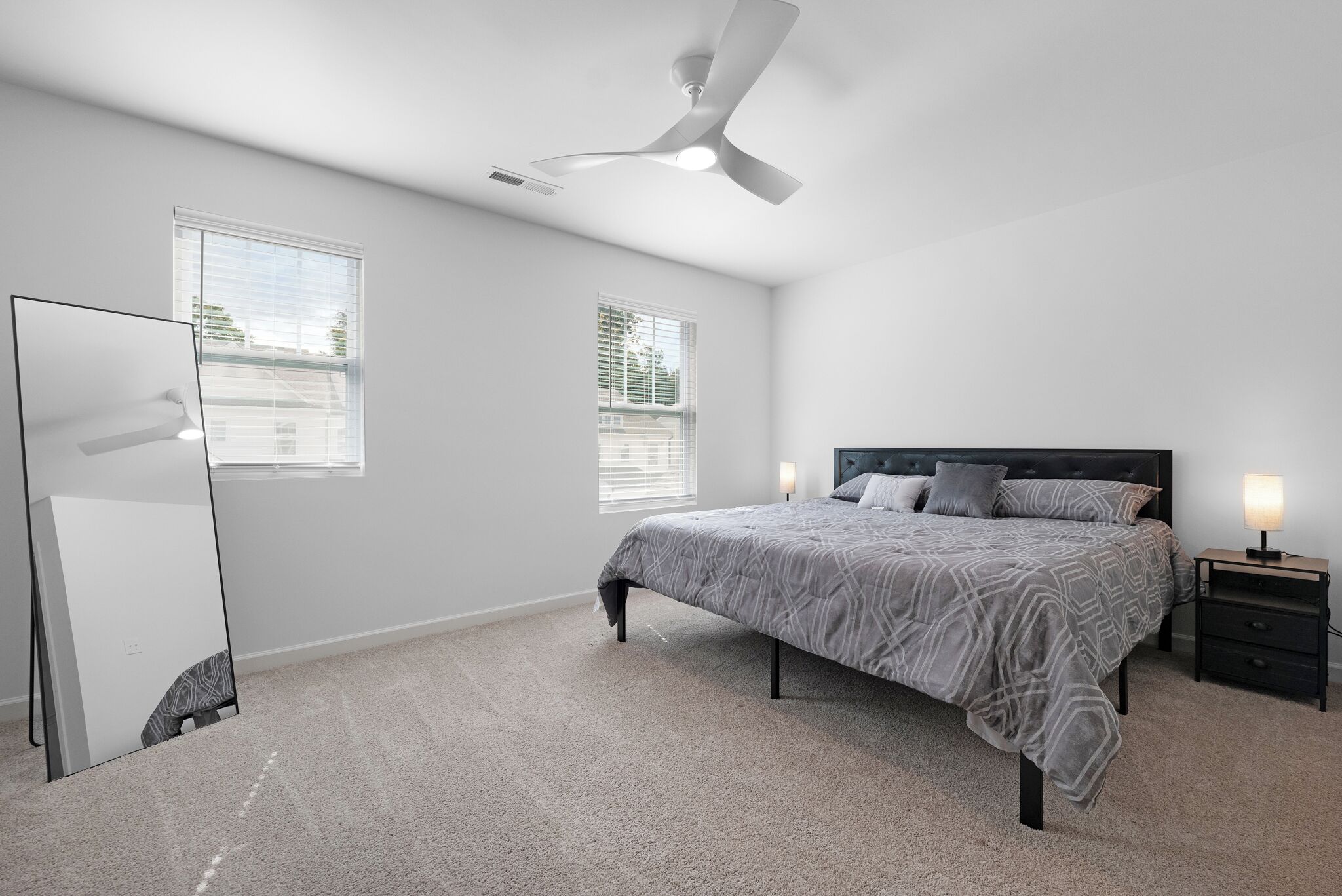 Townhome, 3 Bedrooms, Non Smoking, Kitchen | Peralatan tempat tidur premium, Wi-fi percuma 