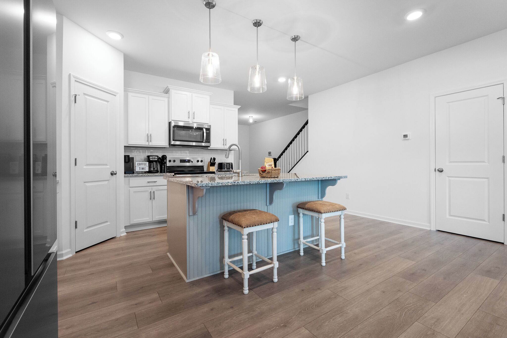 Oven, stovetop, dishwasher, toaster