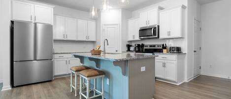 Oven, stovetop, dishwasher, toaster