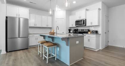 Townhome Greensboro 3Bd 2Bth