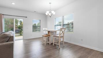 Smart TV, streaming services