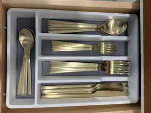 Uklassifisert bilde, 5 av 9, knapp