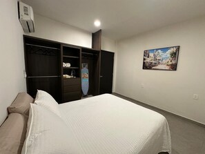4 bedrooms, iron/ironing board, WiFi, bed sheets - LUXURY HOME, CATEMACO (Catemaco)