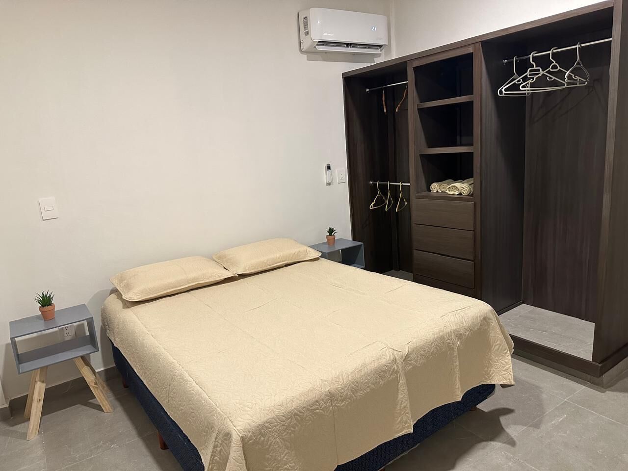 4 camere, ferro/asse da stiro, Wi-Fi, lenzuola