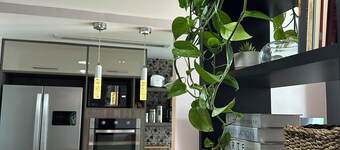 2-Bedroom Apartment with Pool and Garage, 500m from the Beach