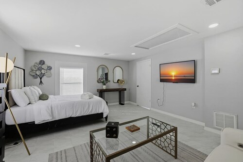 Nature Escape Studio Apt on 22 Acres!