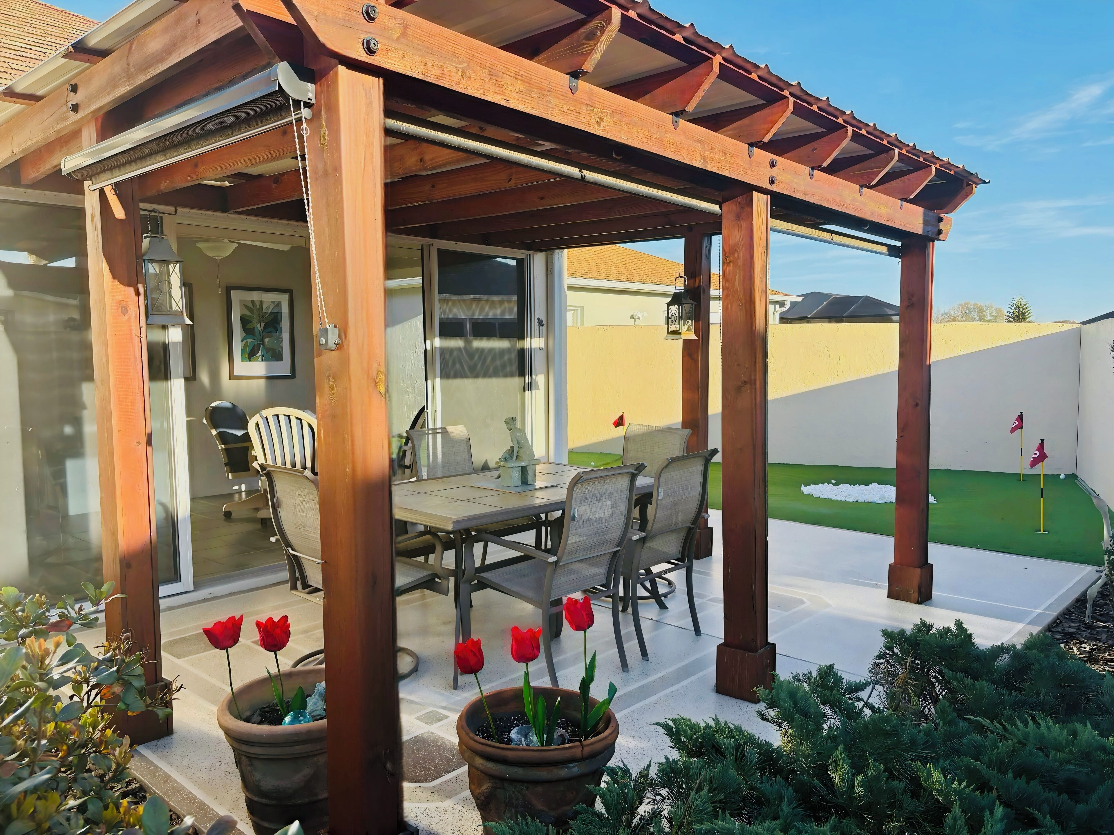 Outdoor dining