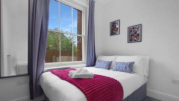 1 bedroom, iron/ironing board, free WiFi, bed sheets