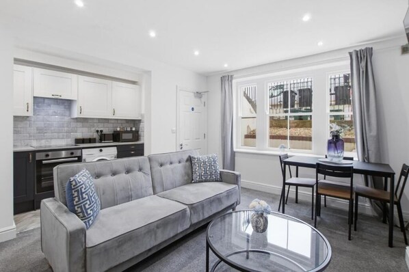 Unclassified image, 1 of 12, button