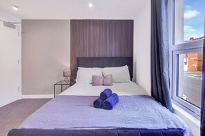4 Schlafzimmer, Bügeleisen/Bügelbrett, kostenloses WLAN, Bettwäsche