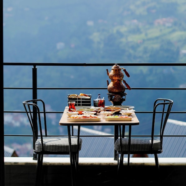 Condo luxo, vista para o vale