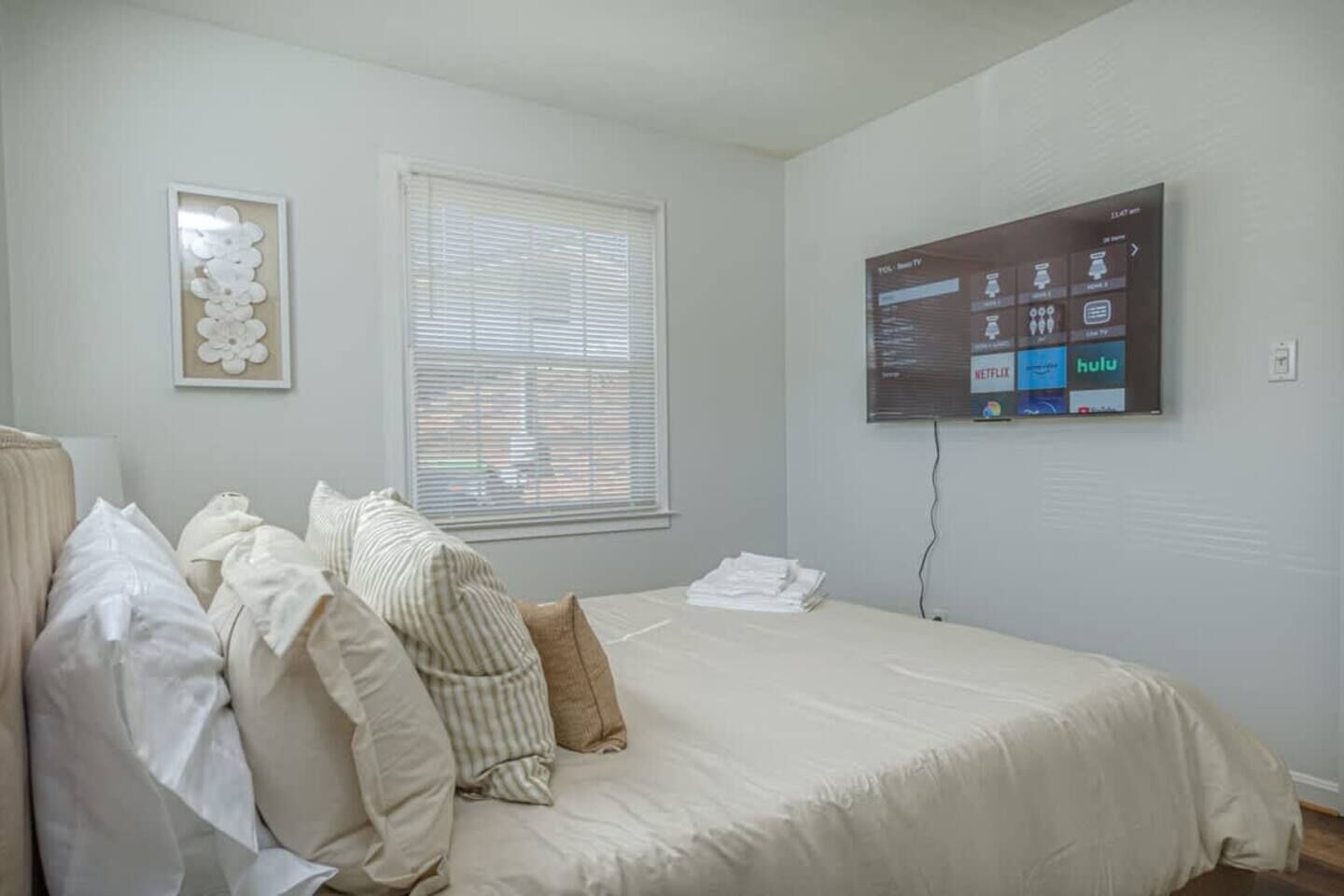 4 makuuhuonetta, silitysrauta/-lauta, Wi-Fi, vuodevaatteet