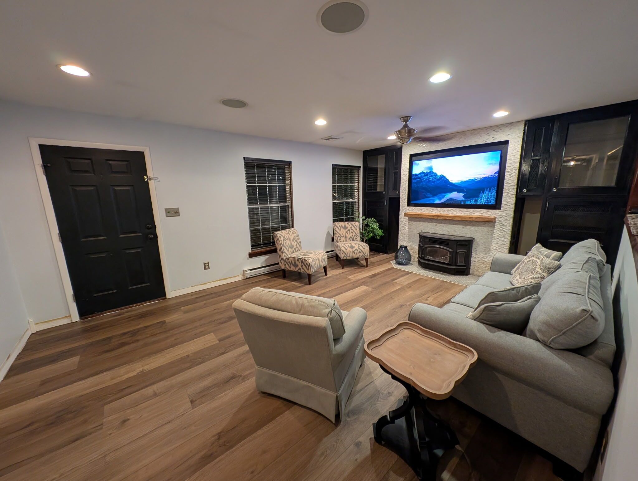 智能电视、壁炉