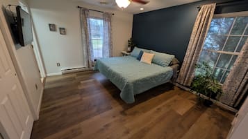 3 bedrooms, WiFi, bed sheets, wheelchair access