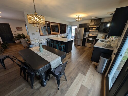 Stunning Home: DE Turf Complex 2 min away and Gateway to the Beaches!