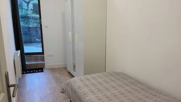 2 chambres, fer et planche à repasser, Wi-Fi gratuit, draps fournis