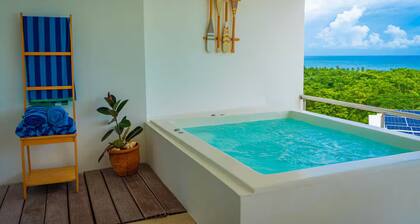 Private jacuzzi with Ocean View, 5 min from beach
