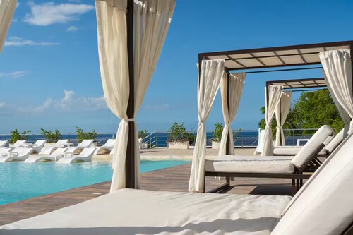 Las Terrenas Oasis: Private Pool, Jacuzzi