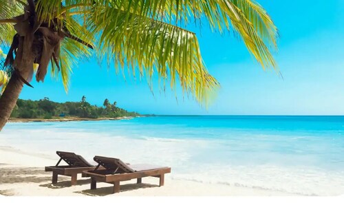 Private Jacuzzi & Garden | BBQ | 3 Mins to Beach