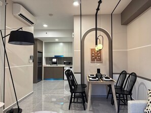 Dining - Prestige 2BR @ Agile BB | Wi-Fi + Netflix (Kuala Lumpur)
