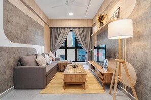 TV - Japandi Calm 1BR @ Agile Bukit Bintang|WiFi+Netflx (Kuala Lumpur)