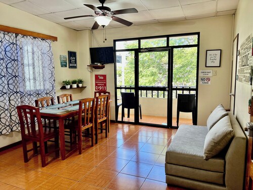 Casa Mabell: Beautiful 3 Bedroom Apartment - Prime Location in San Cristobal!