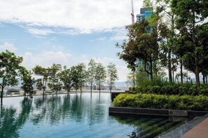 Pool - Muji Studio @ Continew |Near TRX + Wi-Fi + Netflix (Kuala Lumpur)