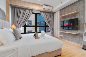 1 bedroom, iron/ironing board, WiFi, bed sheets - Woody Studio @ Agile Bukit Bintang | Wi-Fi+Netflix (Kuala Lumpur)