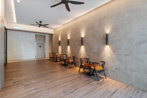 Interior - Woody Studio @ Agile Bukit Bintang | Wi-Fi+Netflix (Kuala Lumpur)