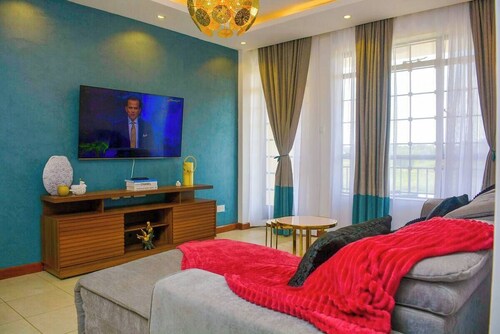 'THE TEAL' PREMIUM FURNISHED LUXURY 2-BEDROOM APARTMENT — MOVE-IN READY
