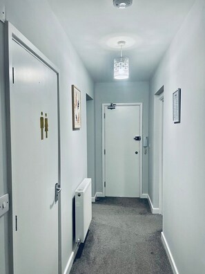 Interior - 2 Bedroom Cosy Apartment in Strood High Street. (Medway)