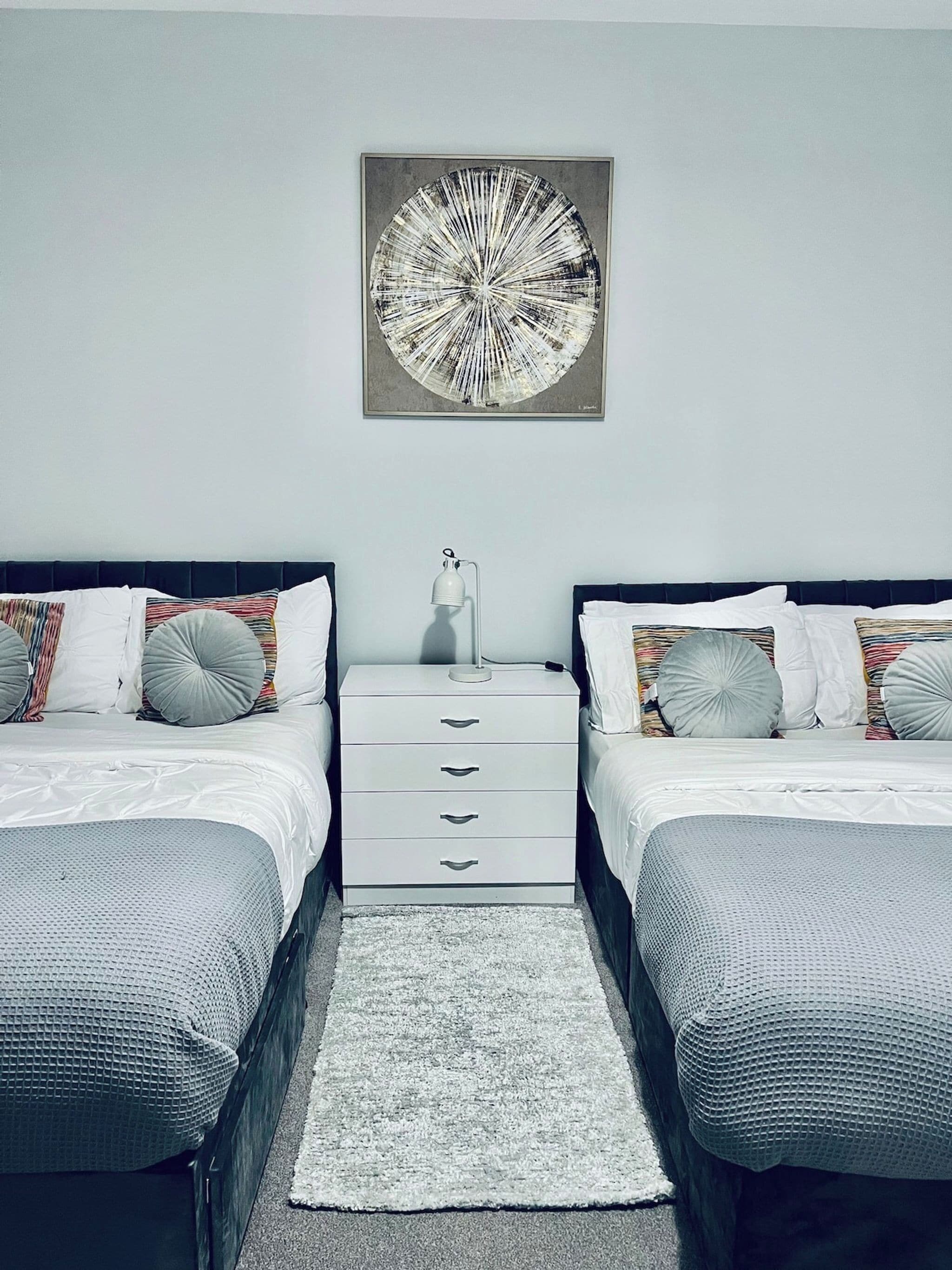 2 bedrooms, iron/ironing board, free WiFi, bed sheets