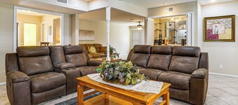 Patio + Fenced Yard: Group Getaway Near Fort Bliss