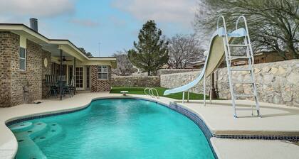 Patio + Fenced Yard: Group Getaway Near Fort Bliss