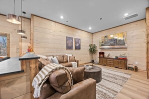 Luokittelematon kuva, 4 kautta 84, painike