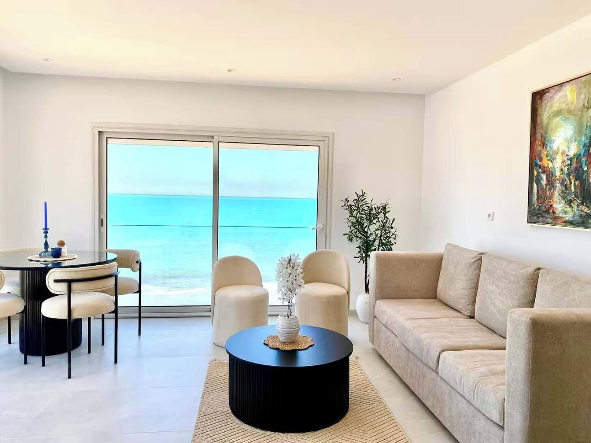 House, 4 Bedrooms, Smoking | Living room