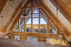 Interior - Grandview Lodge • Lakeview Cabin w/ Hot Tub (Sevierville)