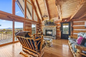 Smart TV, fireplace - Grandview Lodge • Lakeview Cabin w/ Hot Tub (Sevierville)