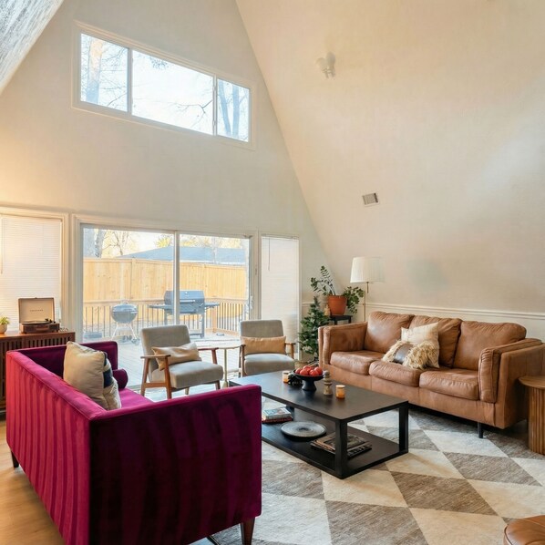 Unclassified image, 1 of 15, button