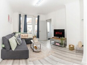 Nicht klassifiziertes Bild, 2 von 35, Schaltfläche