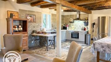 Micro-ondes, lave-vaisselle