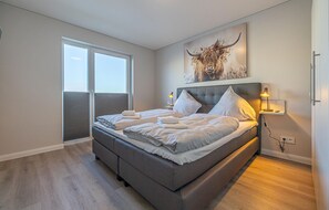 2 bedrooms, iron/ironing board, travel crib, free WiFi - Gorgeous apartment in Kappeln with sauna (Kappeln)