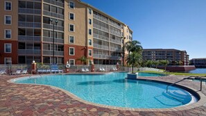 Unclassified image, 5 of 42, button