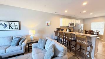 Condo, Multiple Beds, Balcony (Lakeside Sunrise) | Living area