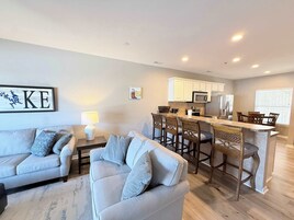 Condo, Multiple Beds, Balcony (Lakeside Sunrise) | Living area