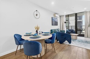 Dining - Modern 2BR Fortitude Valley Apt + Balcony Views (Fortitude Valley)
