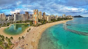Unclassified image, 5 of 11, button - Waikiki 1 Bedroom Suite at Lagoon Tower – Full Kitchen, Balcony & Resort Access (Honolulu)