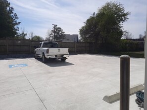 Property grounds - FullFurnished 2 Bedroom 2.5 Bath Town home for Corporate Rental offered by Owner (Memphis)