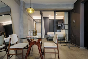 Dining - w* | Charming 1BR w/ Terrace in Tabacalera (Ciudad de México)