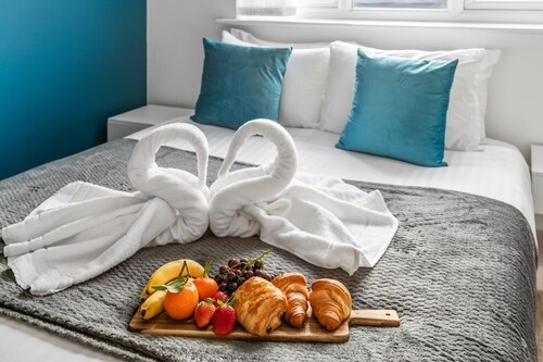 Spacious Comfortable 4B Home w en-suites